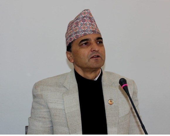 संविधानमा संशोधनमा छलफल गर्न मतदातासँग योगेशको आग्रह